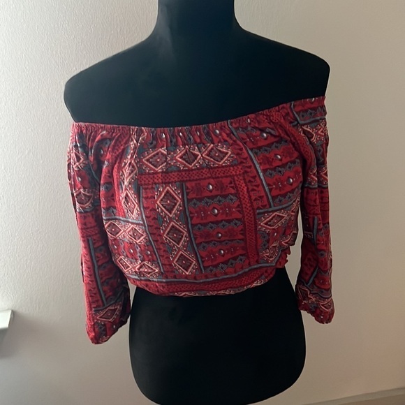 Hollister red hobo peasant cropped red print top Sz XS blouse - Picture 9 of 12